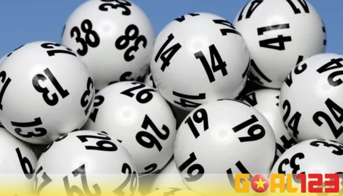 Mơ thấy trâu đuổi đánh con gì?